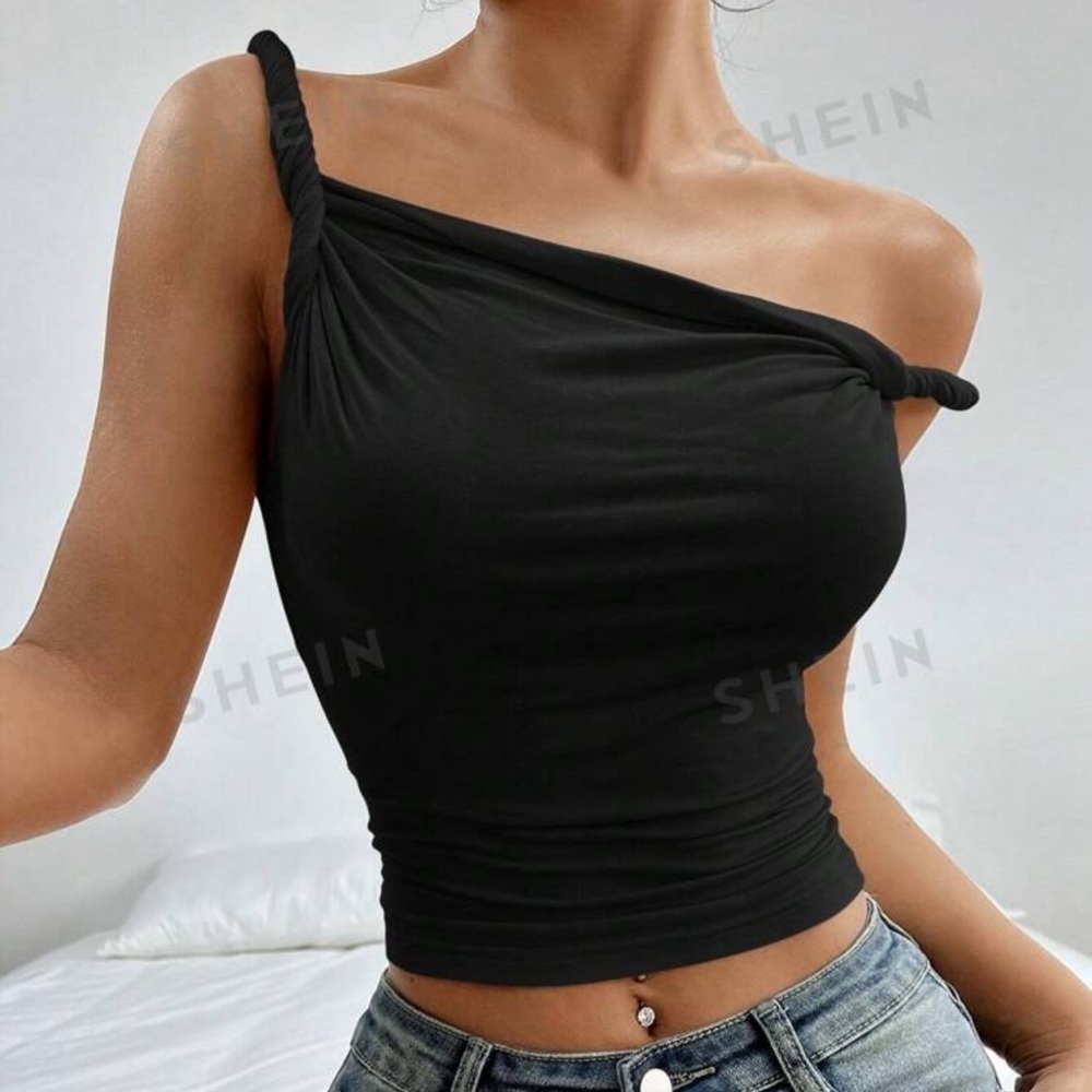 Fun Going Out  Top Off The Shoulder